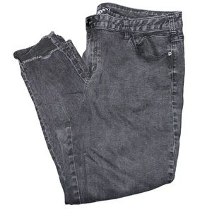 LANE BRYANT • Black/gray mid rise skinny denim jean pant. Size 24.